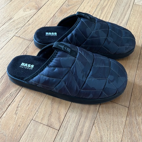 G.H. Bass & Co. | Shoes | Bass Outdoor Black Camo Slides | Poshmark